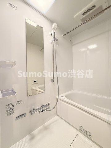 スタイリオ桜新町の浴室