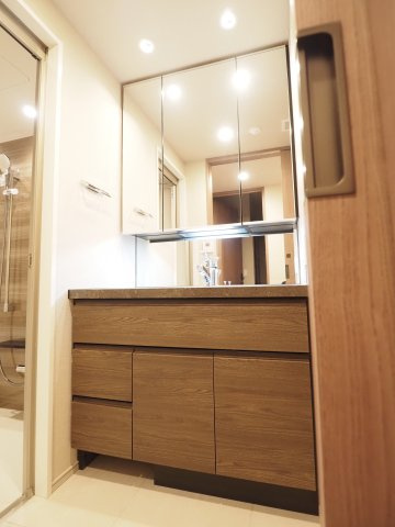 【独立洗面台】 | アトラスシティ千歳烏山グランスイート風ノ棟