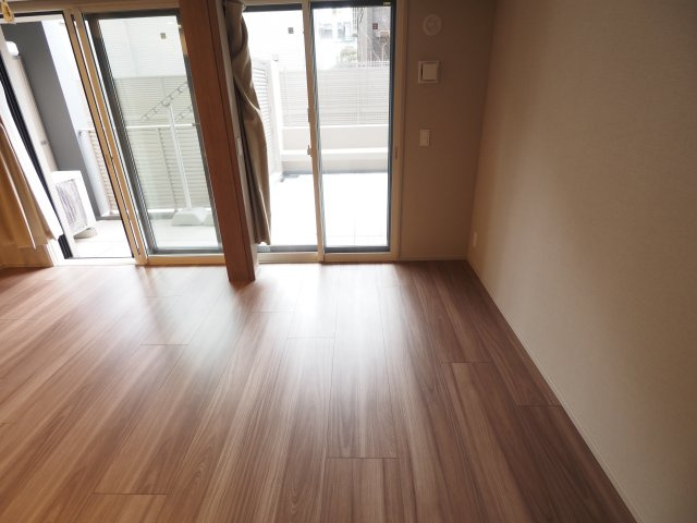 【洋室】 | アトラスシティ千歳烏山グランスイート風ノ棟