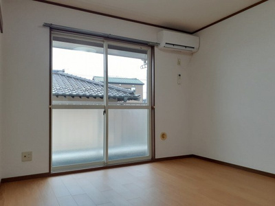 【居間・リビング】 | ティアラ