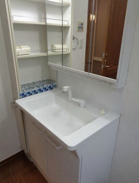 森嶋邸一戸建の洗面所