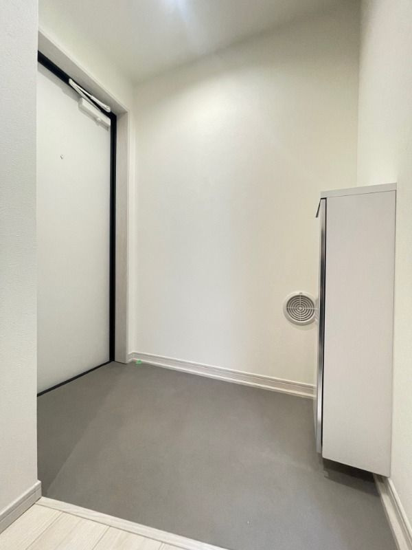 グランヴィラ七里の玄関