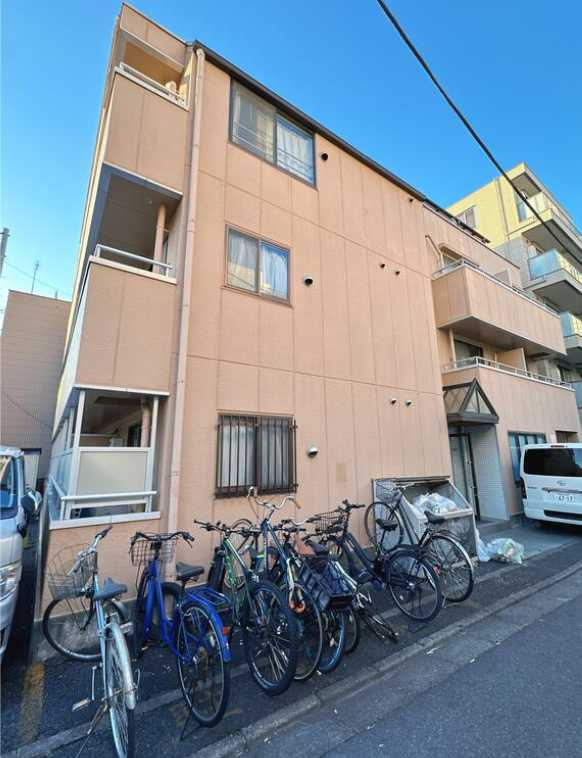 サンズオブイースト　礼金０　バストイレあり　洗濯機置き場