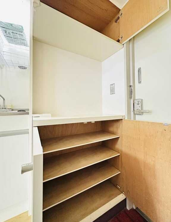 サンズオブイースト　礼金０　バストイレあり　洗濯機置き場の設備