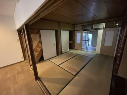 福島5丁目連棟古民家の和室