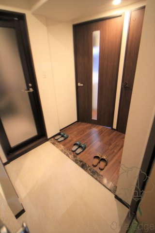 スプランティッド新大阪Ⅴの玄関