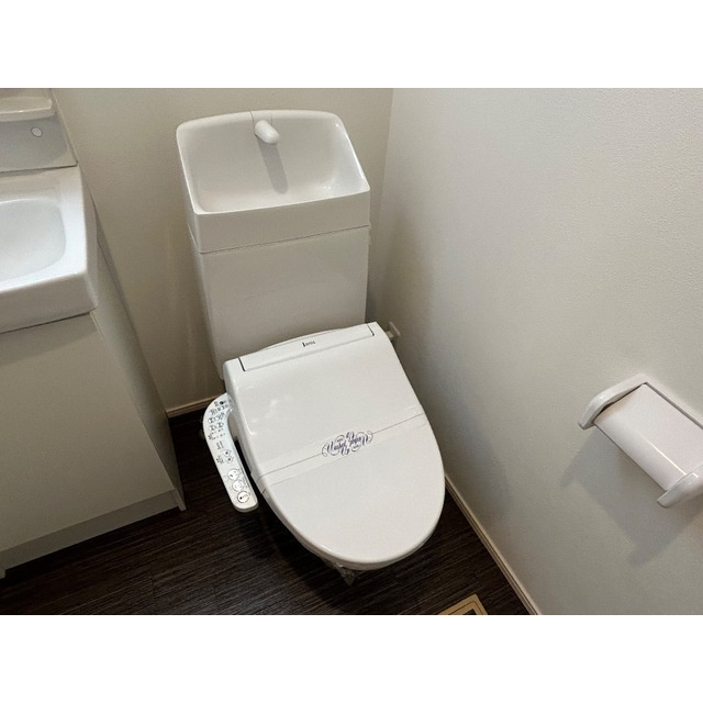 ＭＱｕａｒｔｏ久喜Ⅲのトイレ|同施工参考写真となります