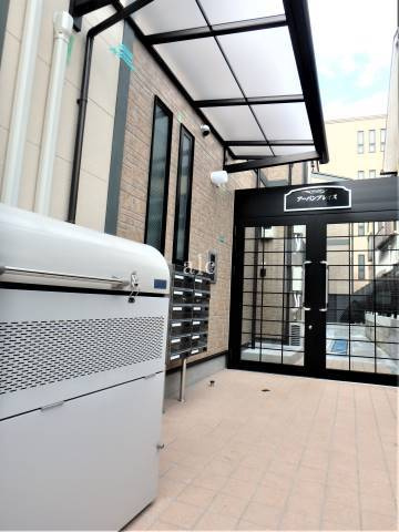 杉並区高円寺南５丁目のアパートのエントランス|清潔なエントランスです