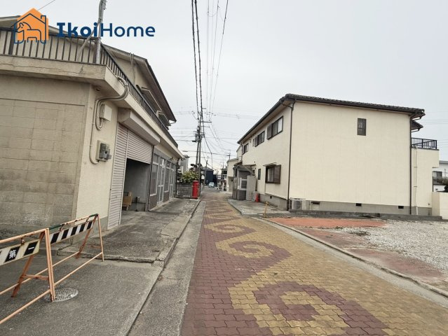 明石市大久保町江井島　土地の前面道路含む現地写真|●年中無休：当日予約可●山電「江井ヶ島」駅まで徒歩11分！前面道路は4mで交通量も少なく安心！