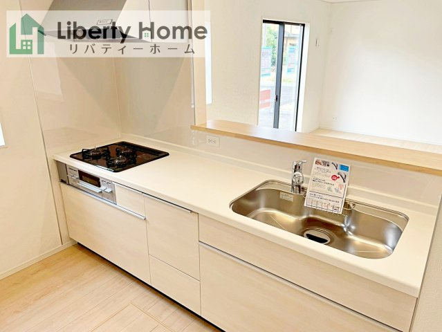 かすみがうら市下稲吉第15　新築戸建　6号棟のキッチン|同形状・同仕様