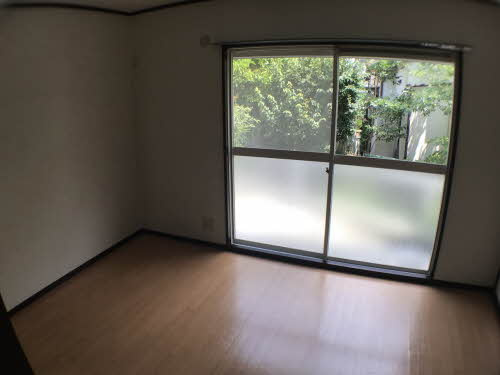 ハイツシャロームの洋室