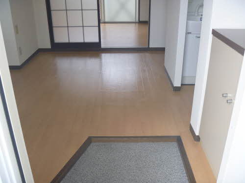 ハイツシャロームの居間・リビング