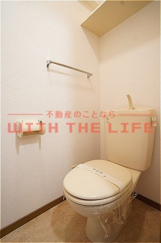 ユウメイトビル【キャッシュバック対象物件】のトイレ|コンパクトで使いやすいトイレです