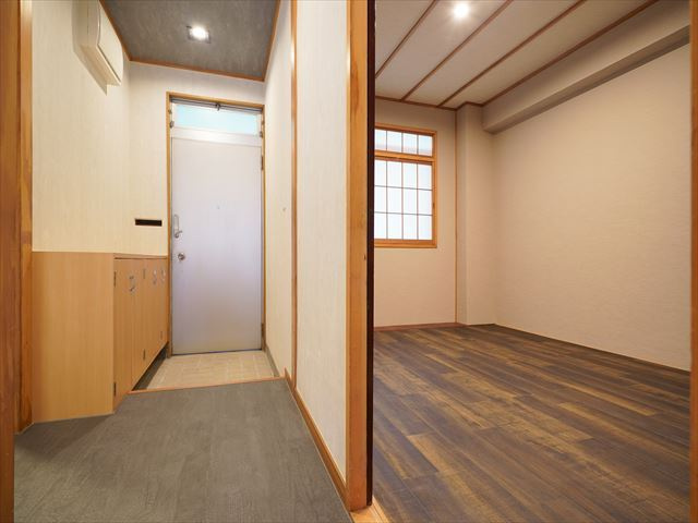 キャッスル伊東の玄関