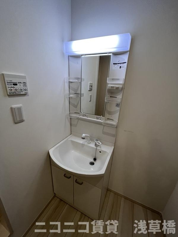 メルディア西新井本町の洗面所