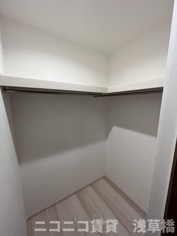 メルディア西新井本町の収納