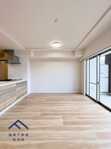 ルネッサンス21春日ザパークの居間・リビング