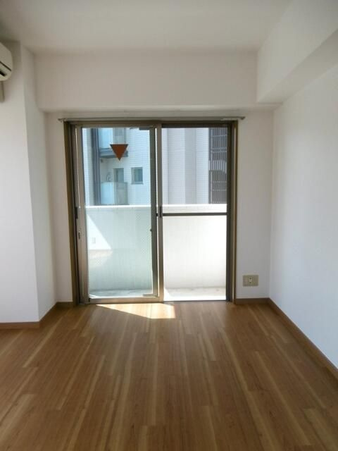 ウィステリア市ヶ谷の居間・リビング