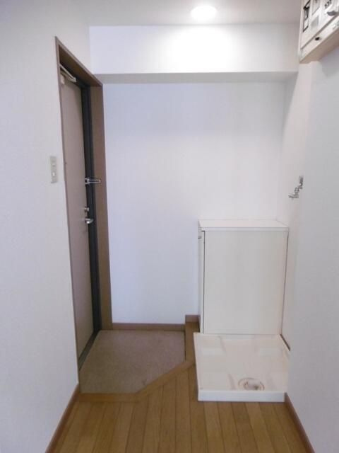 ウィステリア市ヶ谷の玄関