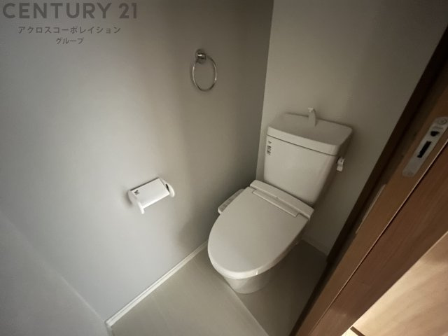 掃除のしやすいシンプルなトイレです！