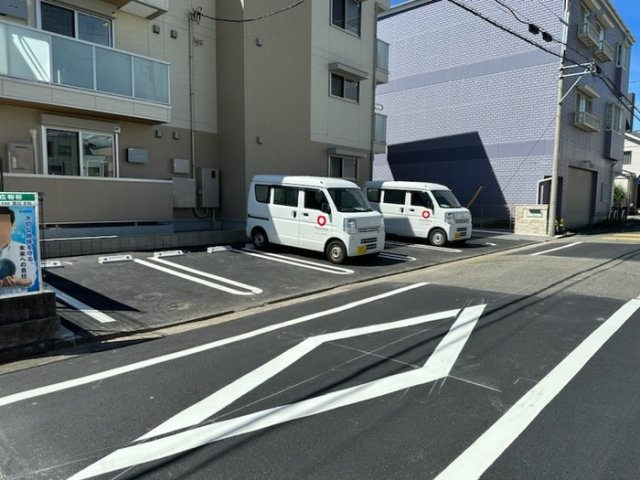 Fleurirの駐車場