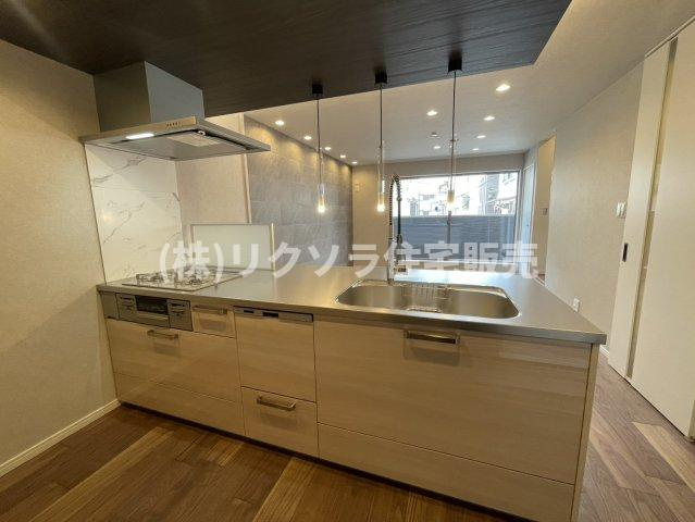 緑が丘1丁目　中古一戸建てのキッチン|LDK15.0帖
■物件内覧・資金計画相談・住宅ローン相談、リフォーム相談、お問合せ受付中■
※当日・翌日のご内覧、ご相談はお電話でのお問合せがスムーズです！