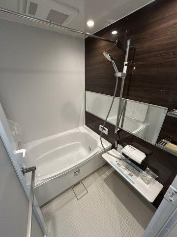 緑が丘1丁目　中古一戸建ての浴室|ユニットバス
■物件内覧・資金計画相談・住宅ローン相談、リフォーム相談、お問合せ受付中■
※当日・翌日のご内覧、ご相談はお電話でのお問合せがスムーズです！