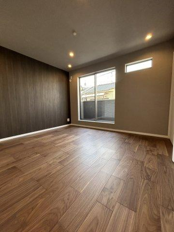 緑が丘1丁目　中古一戸建ての洋室|洋室7.0帖
■物件内覧・資金計画相談・住宅ローン相談、リフォーム相談、お問合せ受付中■
※当日・翌日のご内覧、ご相談はお電話でのお問合せがスムーズです！