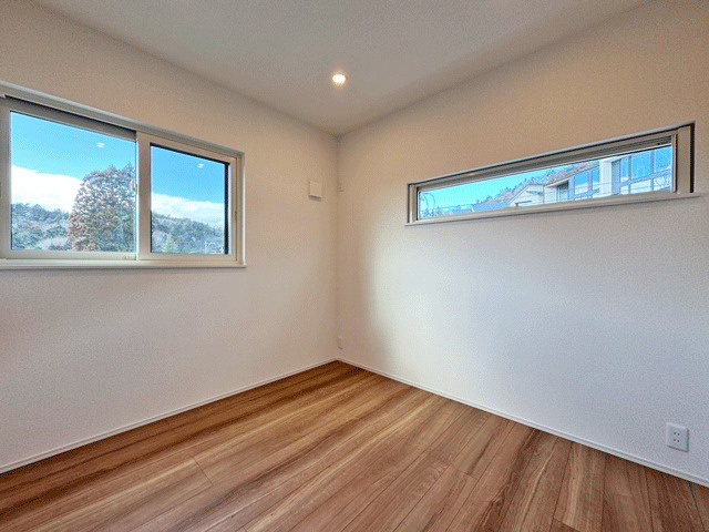 【オリジナルが詰まった築浅の家】太白区八木山南1丁目の洋室