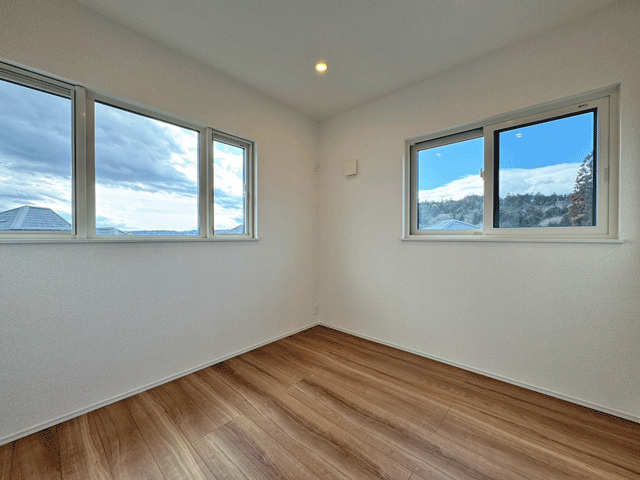 【オリジナルが詰まった築浅の家】太白区八木山南1丁目の洋室