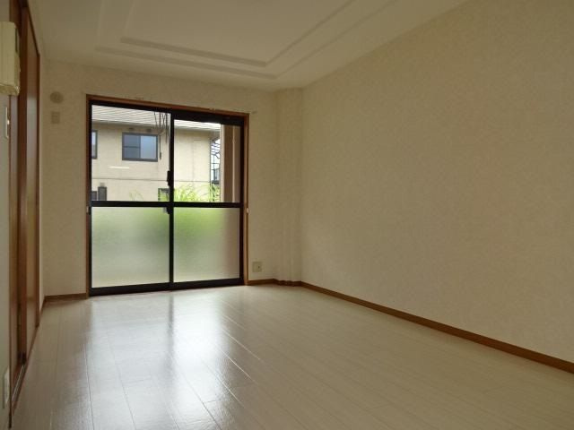 プロニティ　オオフク弐番館の居間・リビング