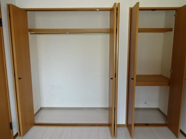 プロニティ　オオフク弐番館の洋室