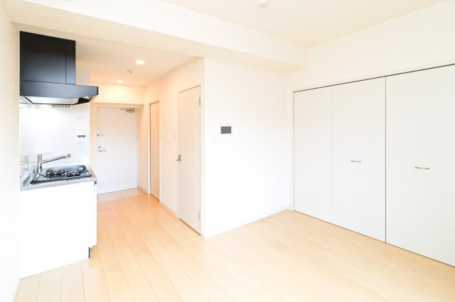 サヴォイレトワールセレステ　7階の居間・リビング|別号室のものです。現状優先になります。