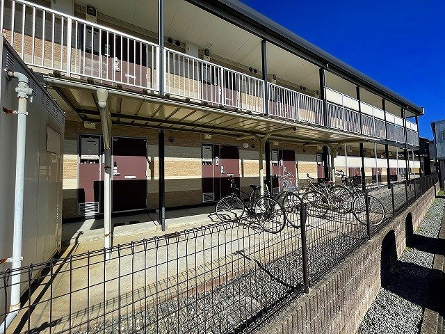 レオパレスリヴェールのその他共用部分|自転車置場