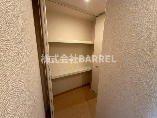 グランデュール森小路の収納