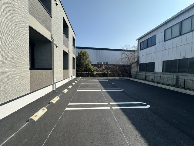 Jouer AzaleeⅠⅡの駐車場