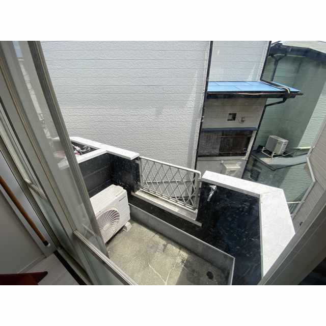 グリーンハイツⅢのバルコニー|落ち着いた時間を過ごせるバルコニーです