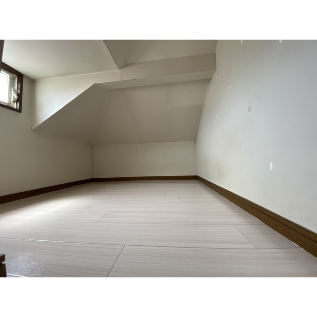 グリーンハイツⅢの内装|明るい室内です