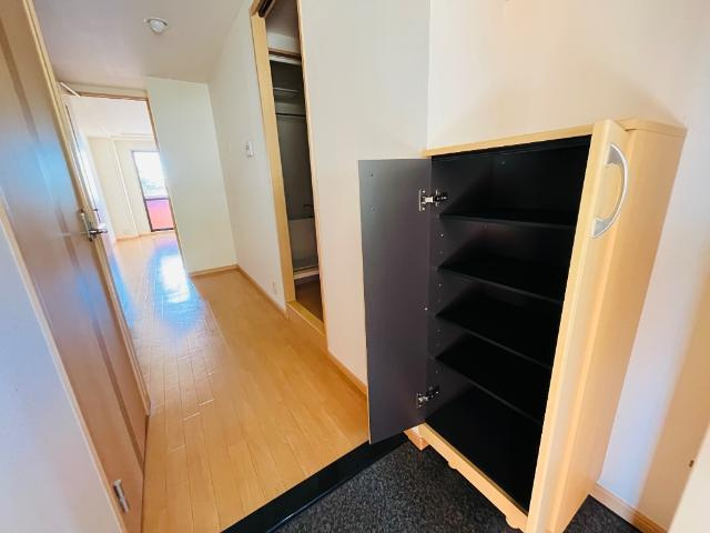 サニーヒルズ　Ｍの玄関|下駄箱