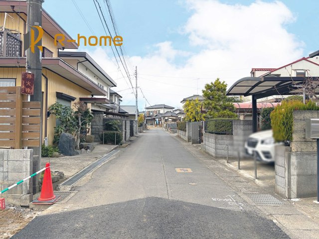 土浦市中村南3丁目　新築戸建て　A号棟の前面道路含む現地写真|『今から見たい！』大歓迎です♪
お気軽にＲ－ｈomeまでお問い合わせください。