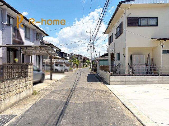 土浦市中村南3丁目　新築戸建て　A号棟の前面道路含む現地写真|堂々！建物完成♪実際のお部屋をご見学可能です♪
ご見学が一番の資料！お気軽にお問い合わせ下さい♪