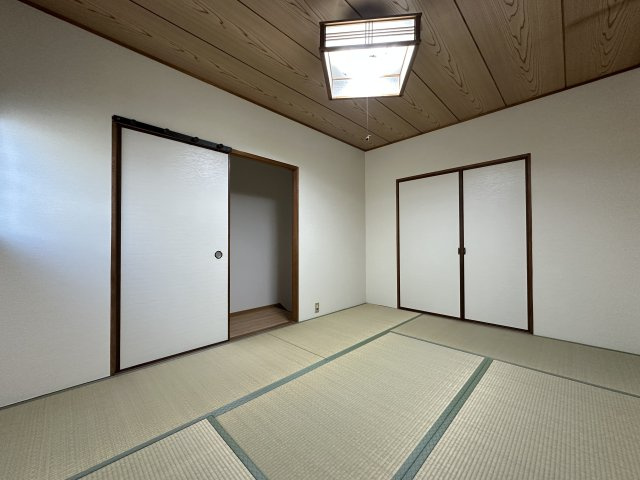 明石市二見町福里戸建の和室