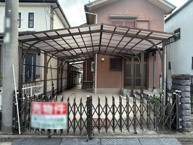 明石市二見町福里戸建の駐車場