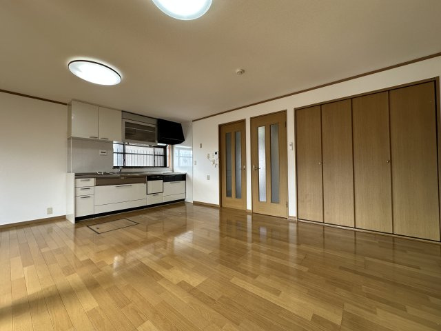 明石市二見町福里戸建の居間・リビング