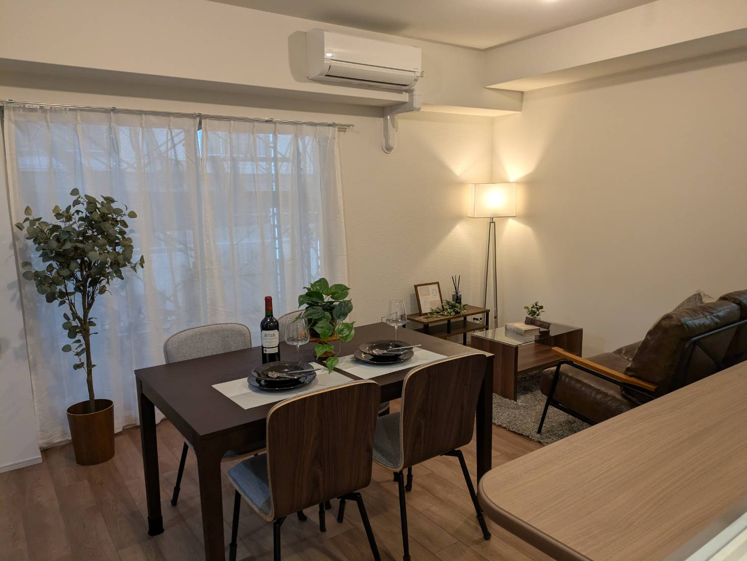 F-Crest Shin-Osakaの居間・リビング