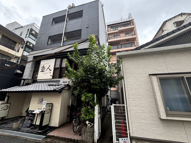 タカミビルの外観