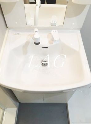 【洗面所】 | シャルム赤塚 | 独立洗面台です。