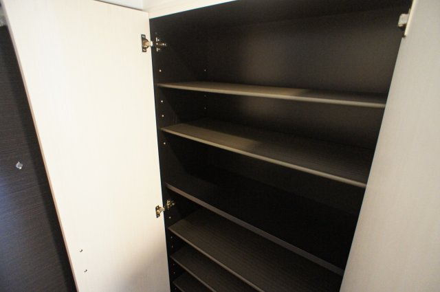 アルファシオリエンソ　11階の収納|別号室のものになります。現状優先。