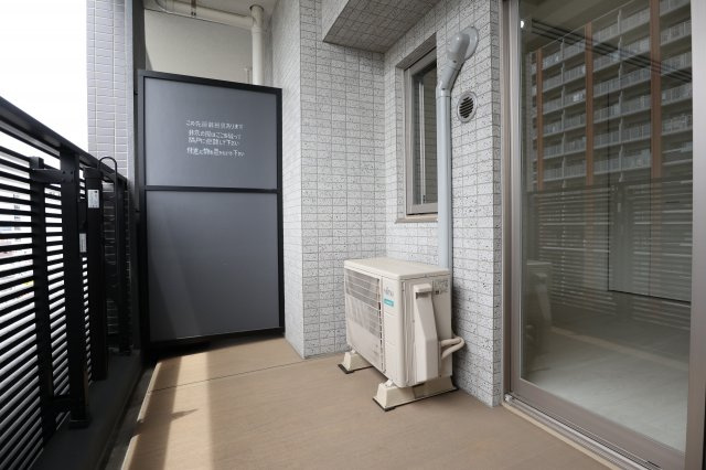 アルファシオリエンソ　11階のバルコニー|別号室のものになります。現状優先。