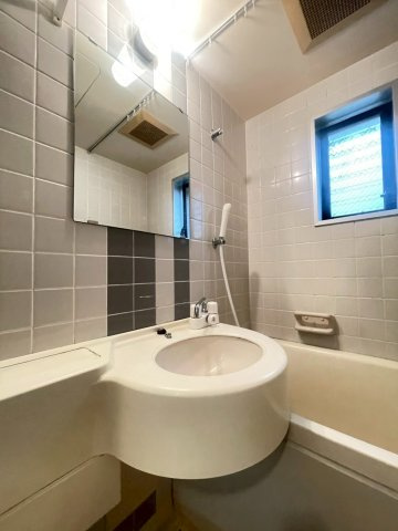 コーポ旗塚の洗面所